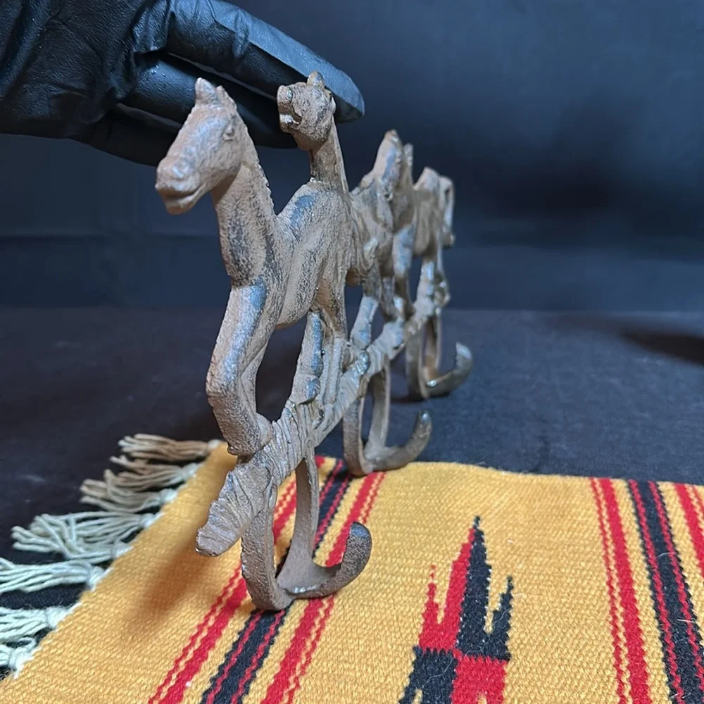 Cast iron wild horses wall with three hooks